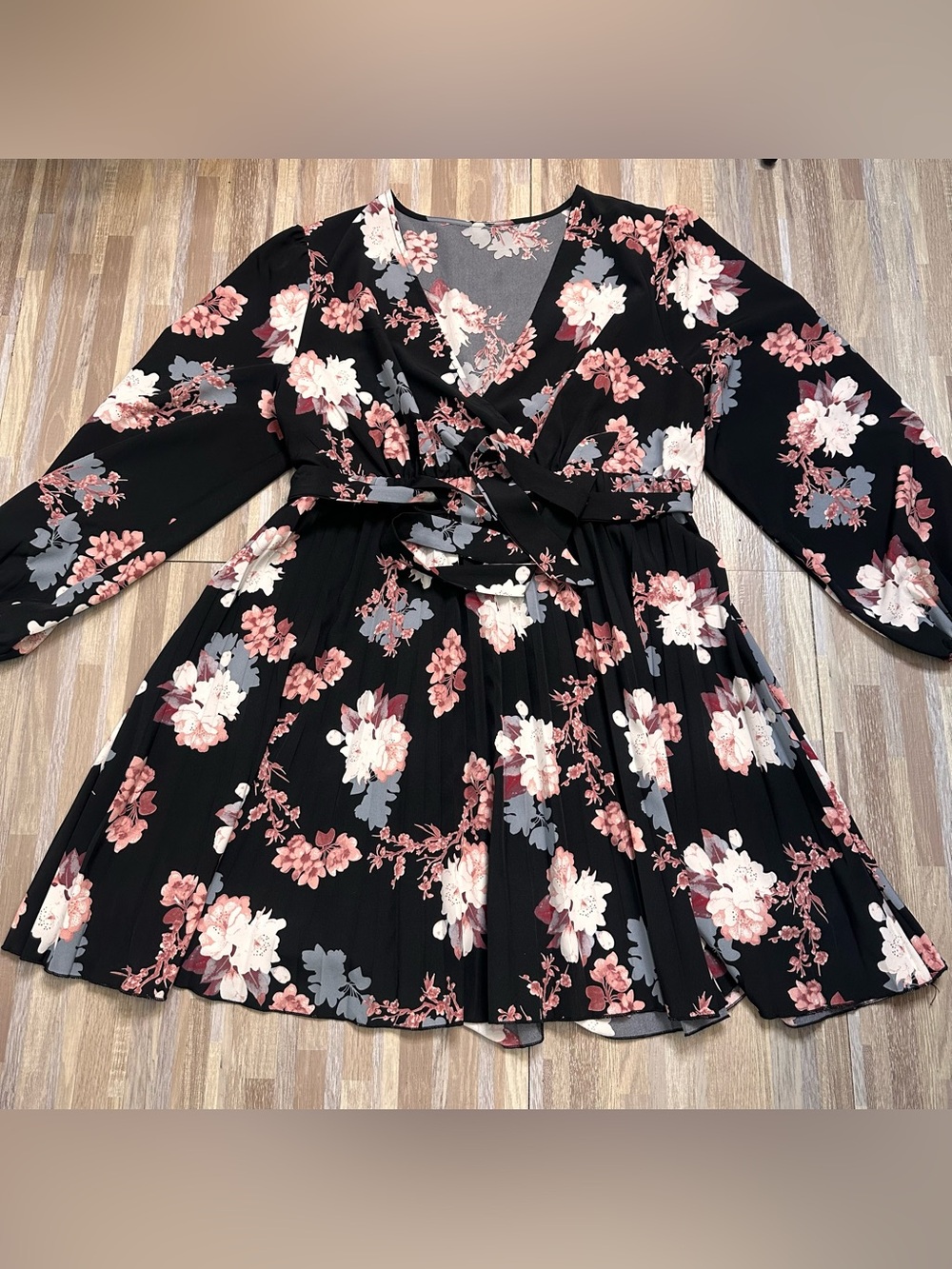 SHEIN Black Dress with Pink and Cream Floral Print Pleated Skirt, Tie Waist 3X